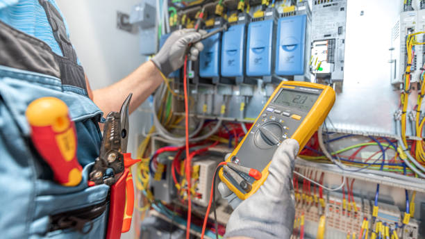Best Local Electrician Companies  in Jamestown, ND
